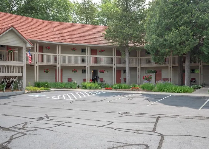 Ridges Inn & Suites Baileys Harbor