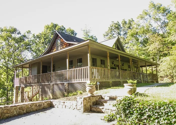 Paradise Hills, Winery Resort & Spa Blairsville