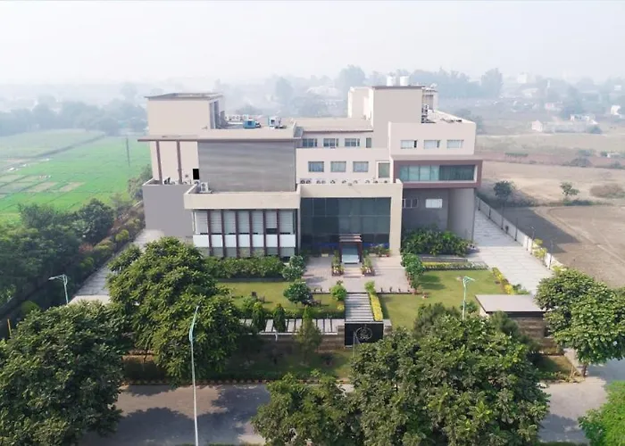 Tdi Club Retreat Kundli Hotel Sonipat