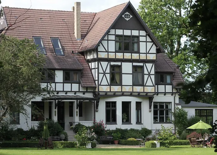 Hotel Gutshaus Kubbelkow Bergen Auf Rugen