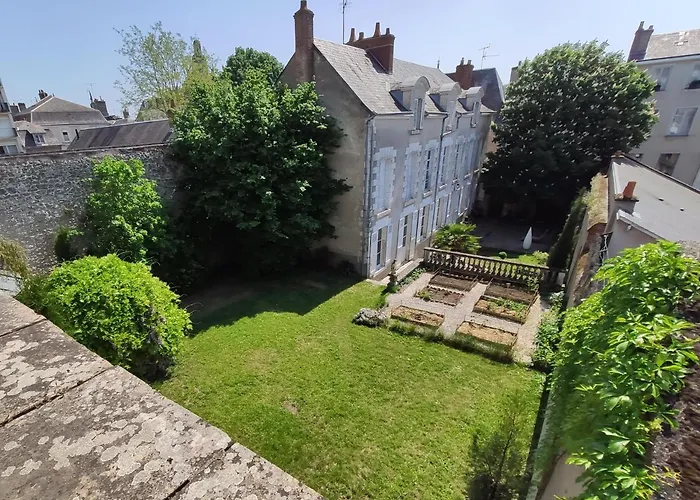 Demeure Des Cordeliers Avec Parking Prive Bed & Breakfast Blois