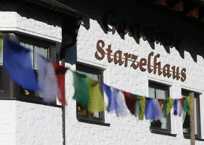 Gasthof Starzelhaus Mittelberg