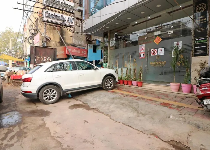 Hotel Mannat International By Mannat Yeni Delhi