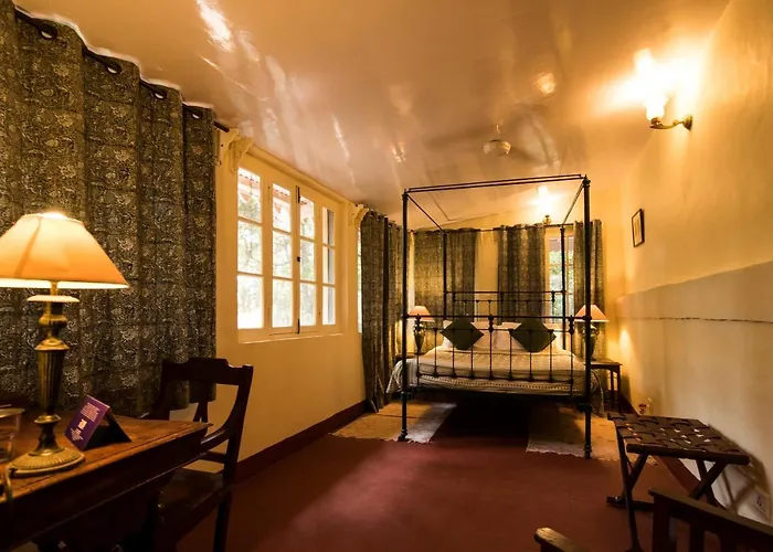 Dune Barr House - Verandah In The Forest Matheran