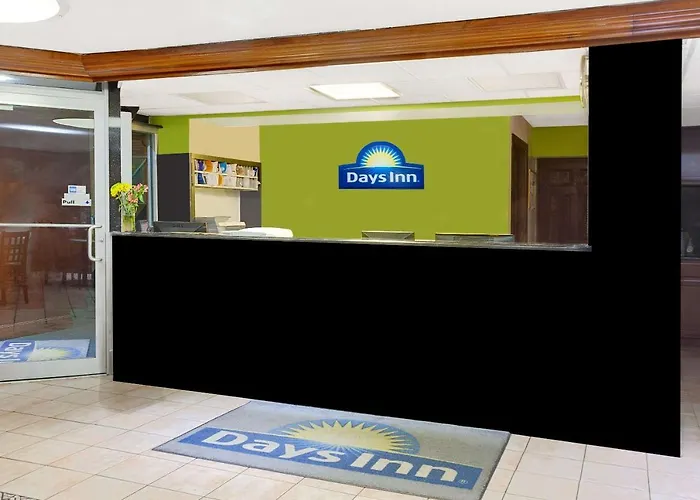Days Inn By Wyndham Elk Grove Village O'Hare Airport West
