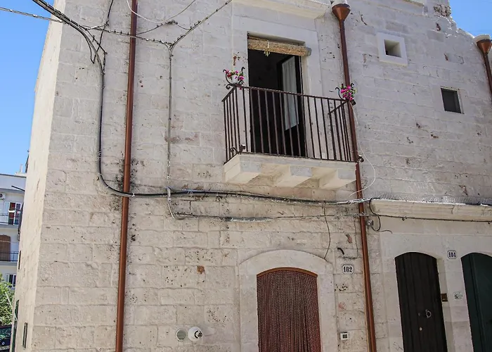 Domus Petra Civico 104 Bed & Breakfast Ceglie Messapica