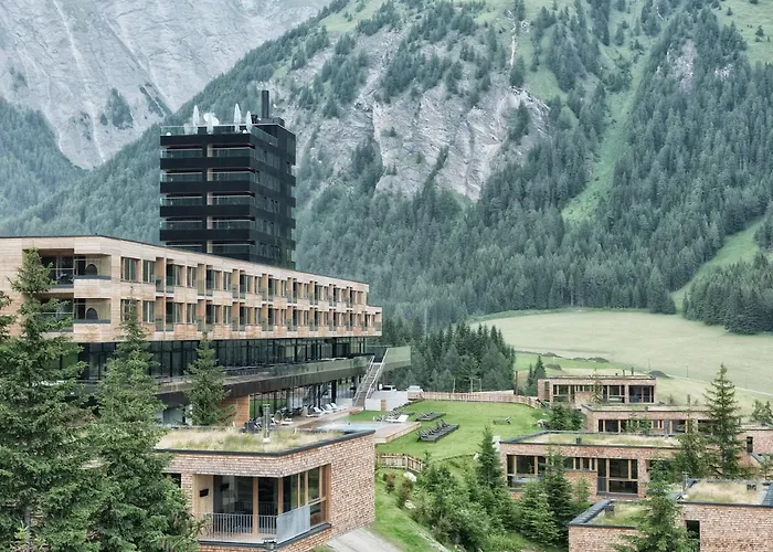 Gradonna Mountain Resort Chalets & Hotel Kals-am Großglockner
