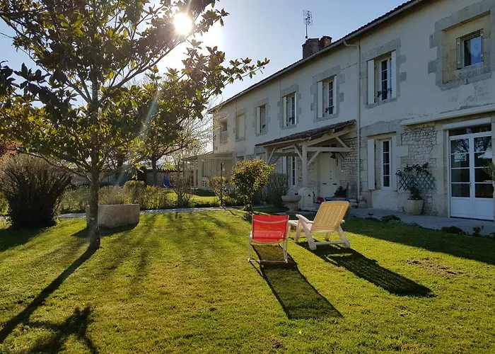Domaine de Pelouaille - chambre d'hôtes Saint-Jean-dʼAngély
