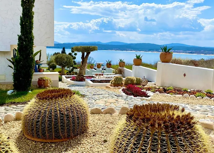 Aparthotel Casa De Oro Alma Sosopol
