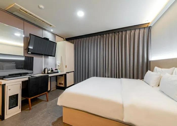 Hotel The May Busan