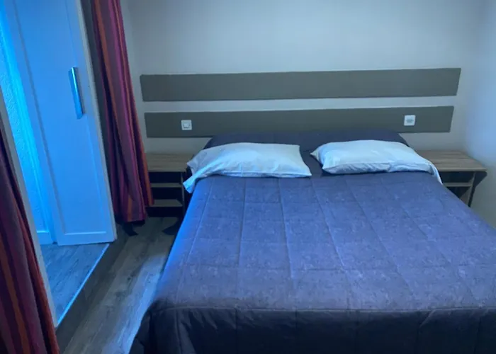 Hotel & Restaurant Hanoi Station Saint-Malo