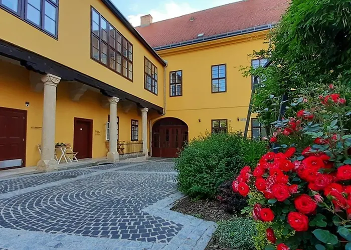 Ciszterci Szállás Pécs