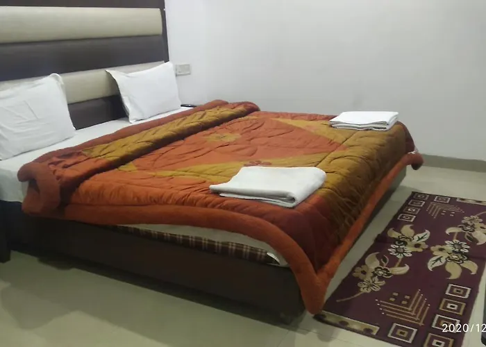 Hotel Popular Amritsar