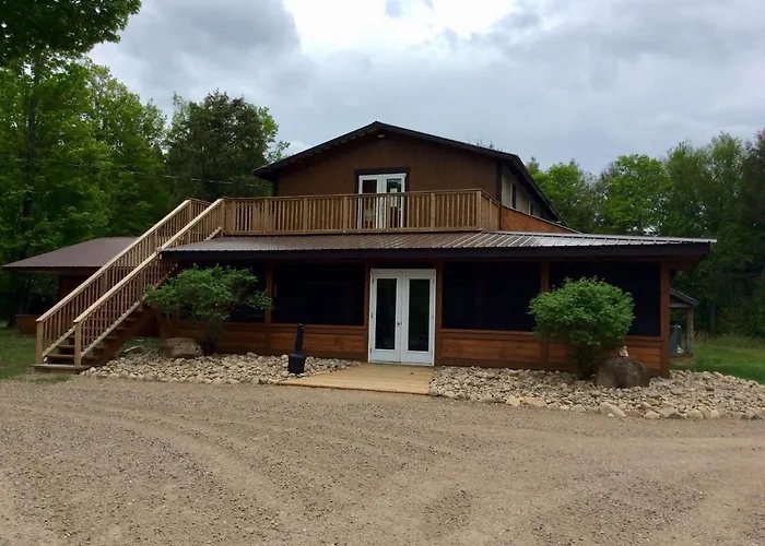 Madawaska Lodge