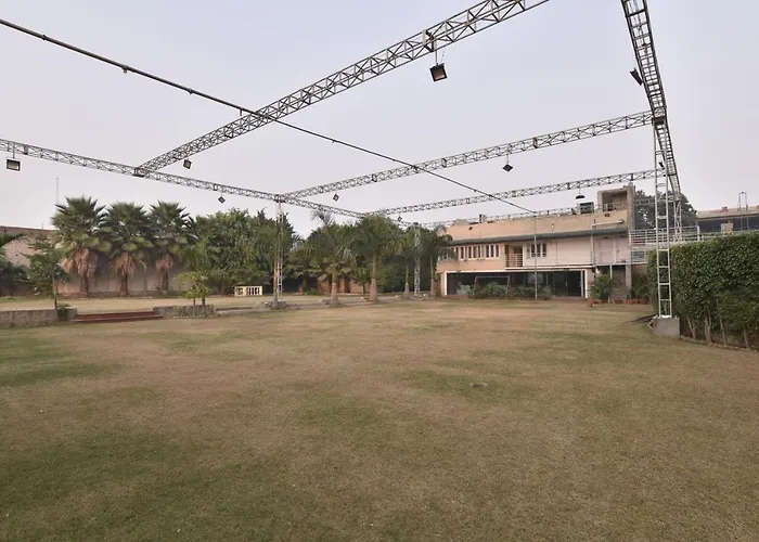 Clarion Inn Amps Patiala