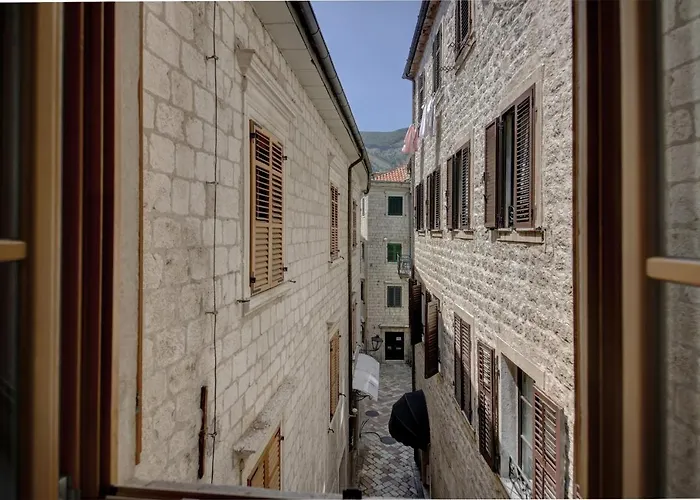 Hotel Vardar Kotor