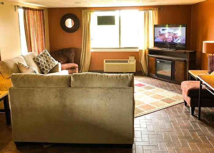 Magnuson Hotel Dixon