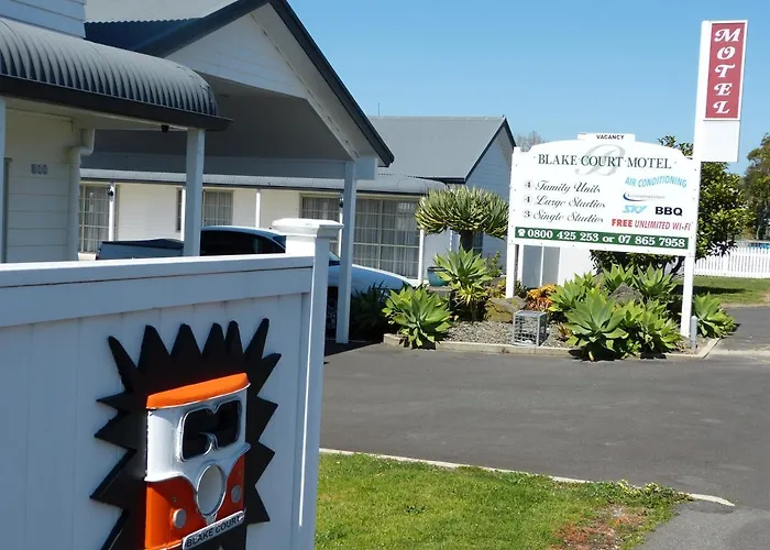 Blake Court Motel Whangamata