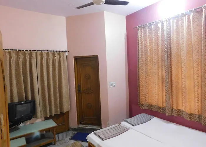 Hotel Om Palace - Couple Friendly & Local Id Accepted Jaipur