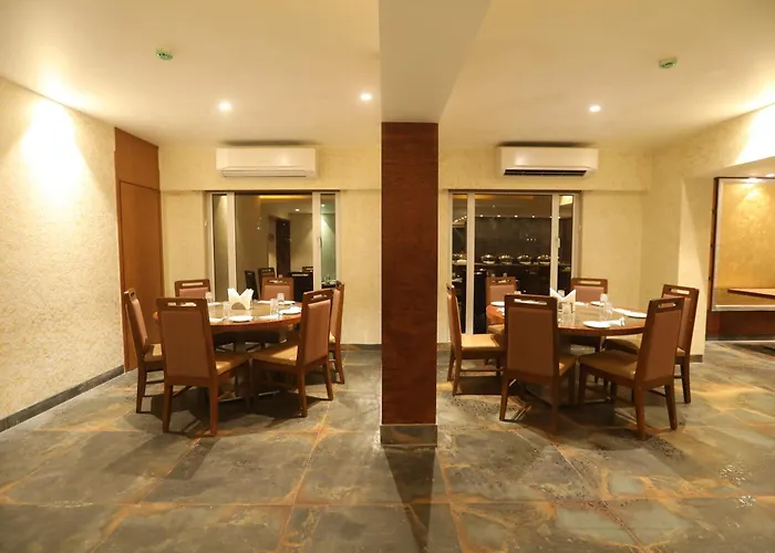 Hotel Cliffton Bombay