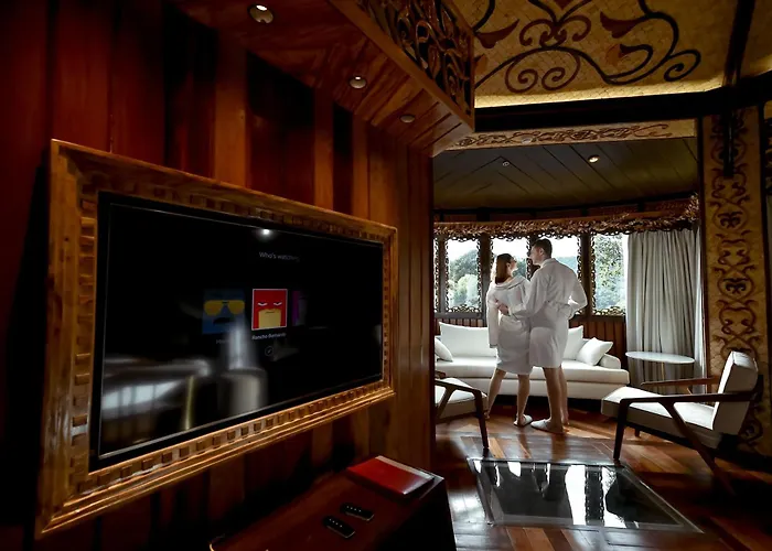 Rancho Bernardo Luxury Villas And Resort Bagac