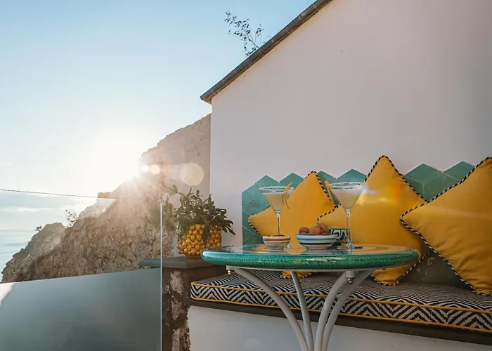 Petrea Lifestyle Suites Positano