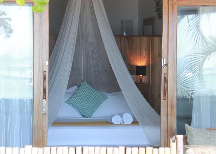 Maligaya Beach Bungalows El Nido