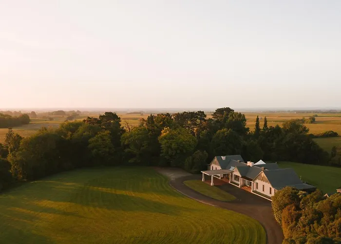 Hiwinui Country Estate Bed & Breakfast Palmerston North