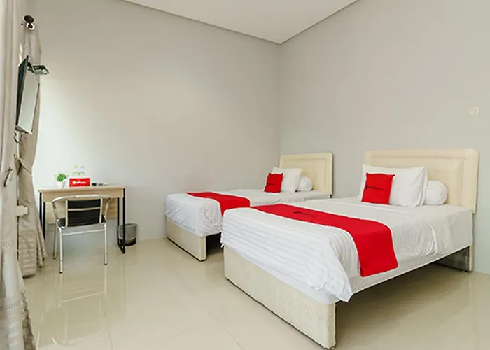 Reddoorz @ Jalan Demang Lebar Raya Palembang Hotel