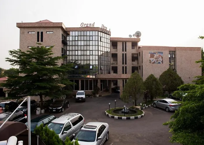 Grand Ibro Hotel - Guest Room Jabi