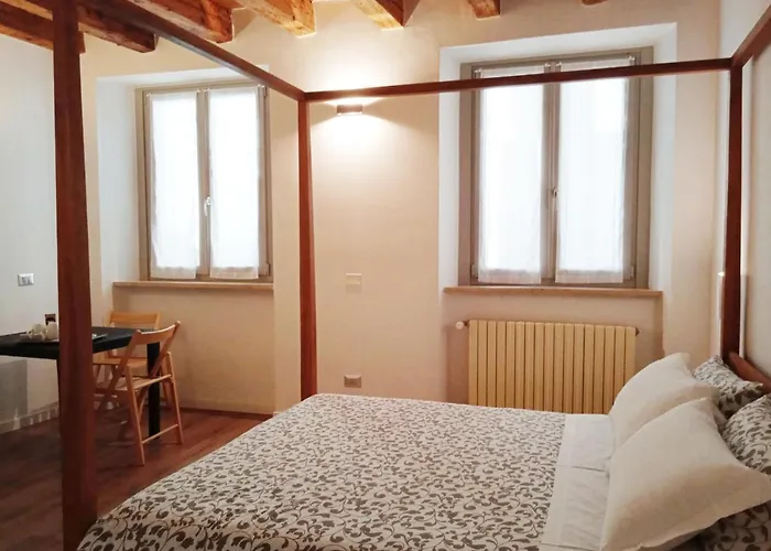 Moira Rooms Bergamo