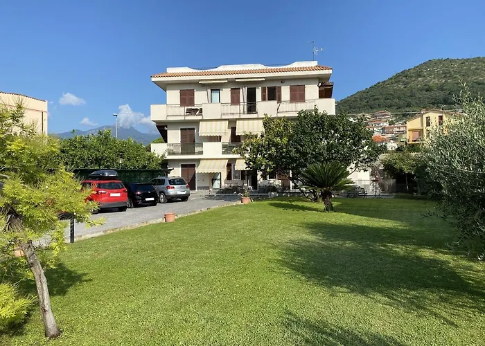 Aparthotel I Fiori Di Pietra Pietra Ligure