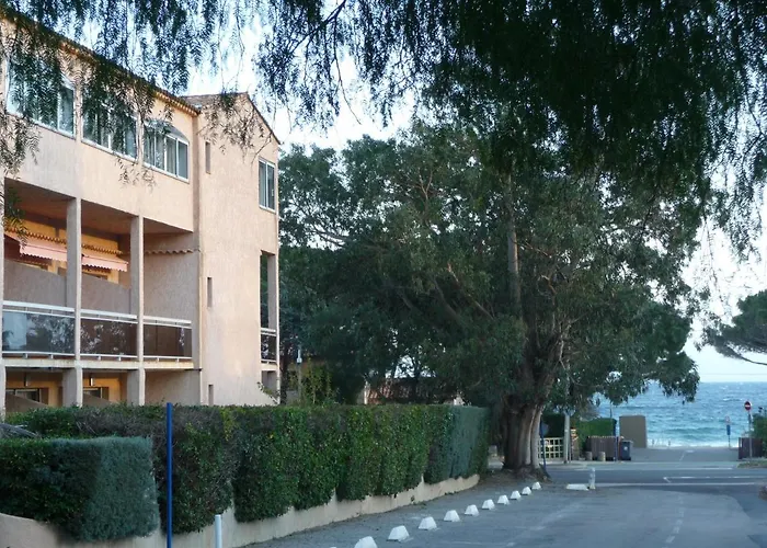 Hôtel les Eucalyptus Cavalaire-sur-Mer
