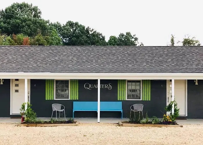 The Quarters At Pier450 Motel Ridge