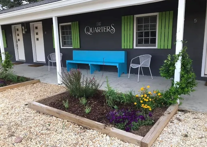 The Quarters At Pier450 Motel Ridge