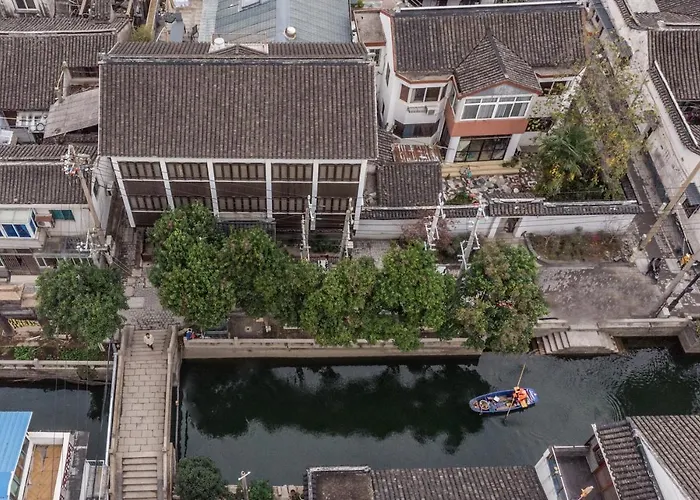 Suzhou Jade Snow Lodge