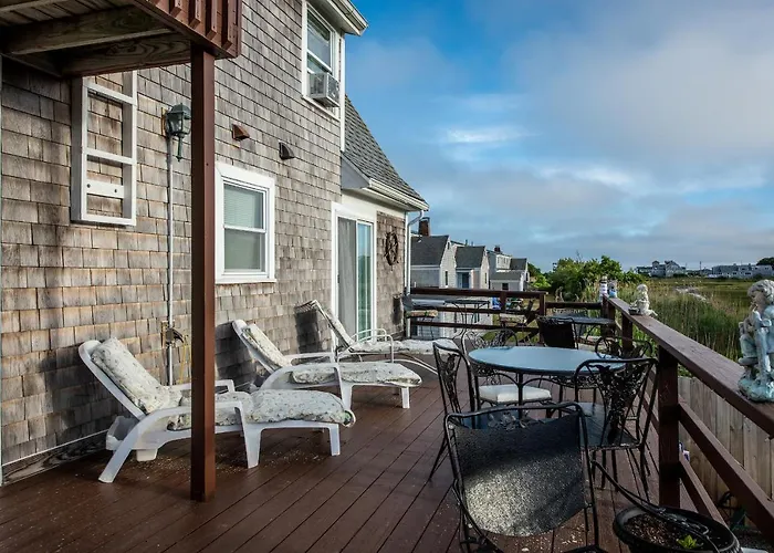 A Cape Cod Ocean Manor Inn Hyannis