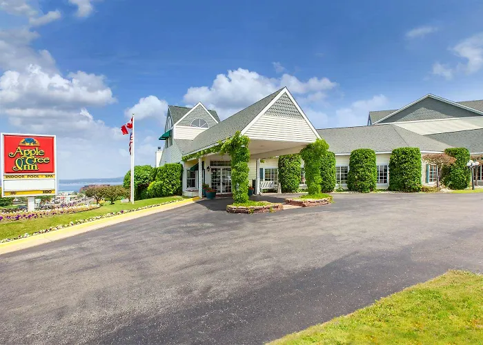 Apple Tree Inn; Surestay Collection By Best Western Petoskey