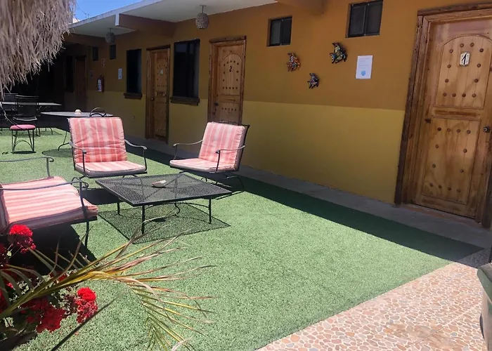 Hotel Isabela, Mag Bay Puerto San Carlos