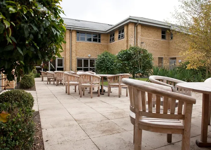 Alexandra House Hotel Swindon