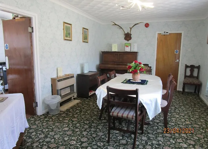 Tremains Guest House Bridgend 