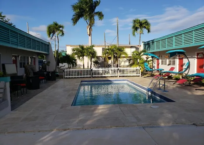 Georges Royal Inn Frederiksted