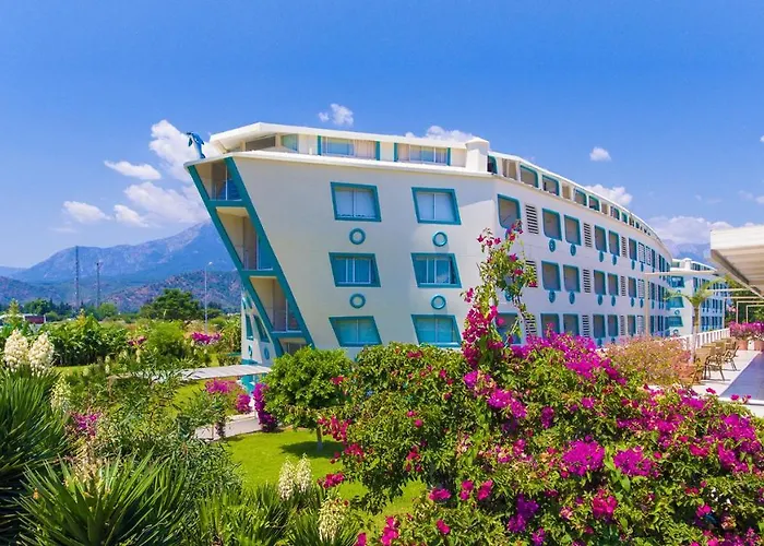 Daima Biz Hotel - Dolusu Aquapark Access Kemer