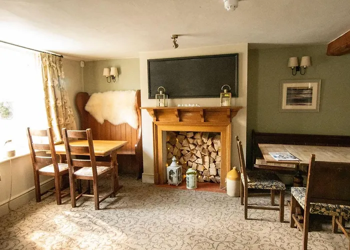 The Red Lion Arlingham Hotel Gloucester