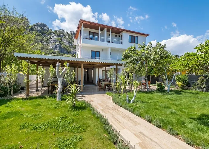 Ayris Hotel Çıralı