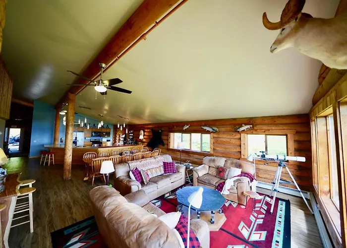 Flat Fish Lodge B&B And Event Center Homer