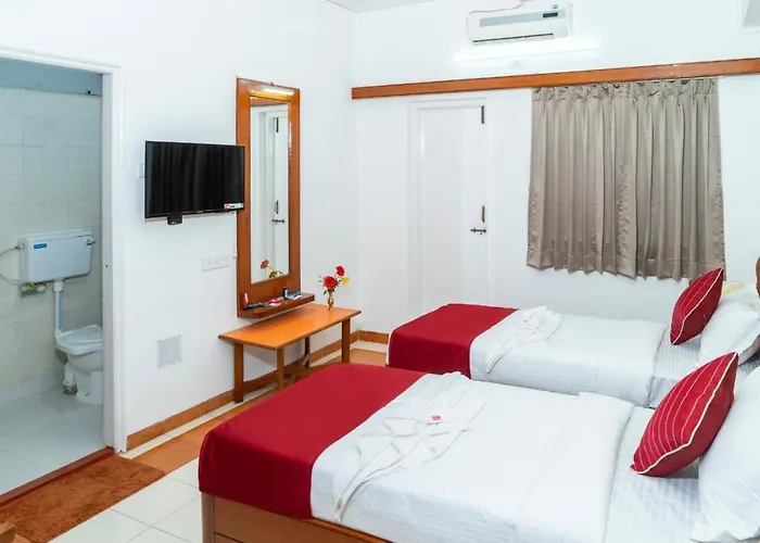 Hotel Green Field Satara