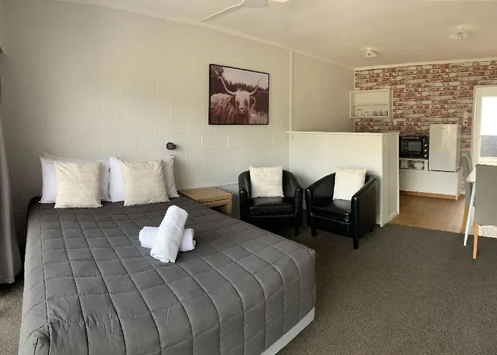 Racecourse Motel Paeroa