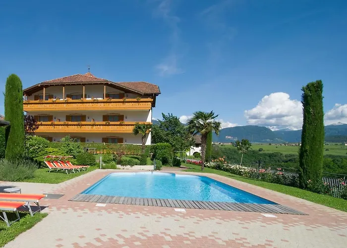 Bed and Breakfast Garni Luziafeld Hof Eppan an der Weinstraße
