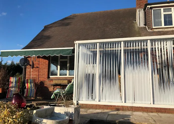 Ponders End Bed & Breakfast Newport 